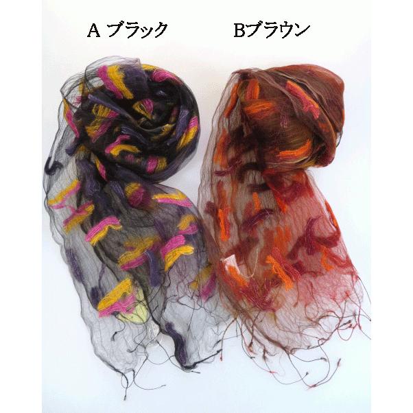 存在感アリ！透き通るシルク・ストール カシミール刺繍入り（ブラック 