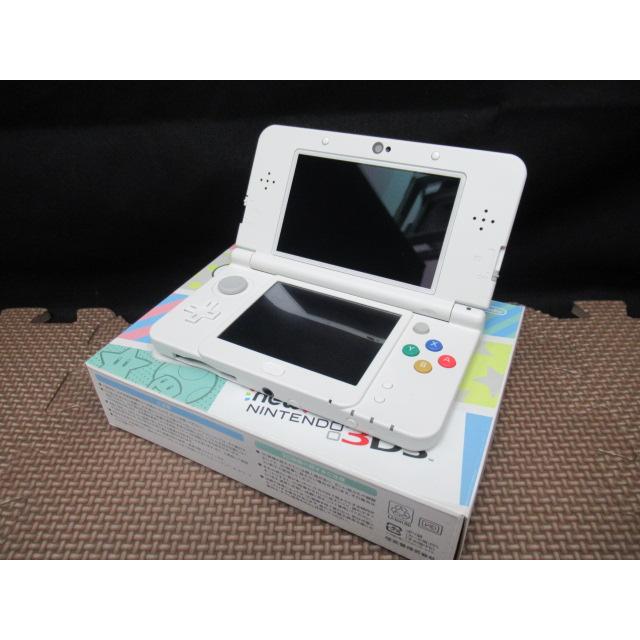 中古 美品 Nintendo newニンテンドー3DS 本体 KTR001 交換できるきせかえプレート 動作確認済み au4000