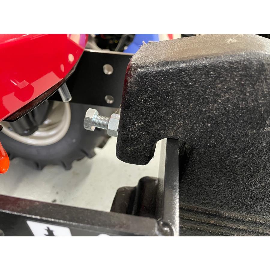 ー用バンパーウェイト 三菱マヒンドラ農機 BW-30MT【7-1329