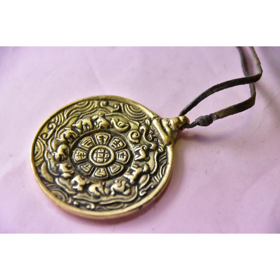 チベットメロン(鏡) チベット製 トクチャ(お守り) ペンダントトップ 大