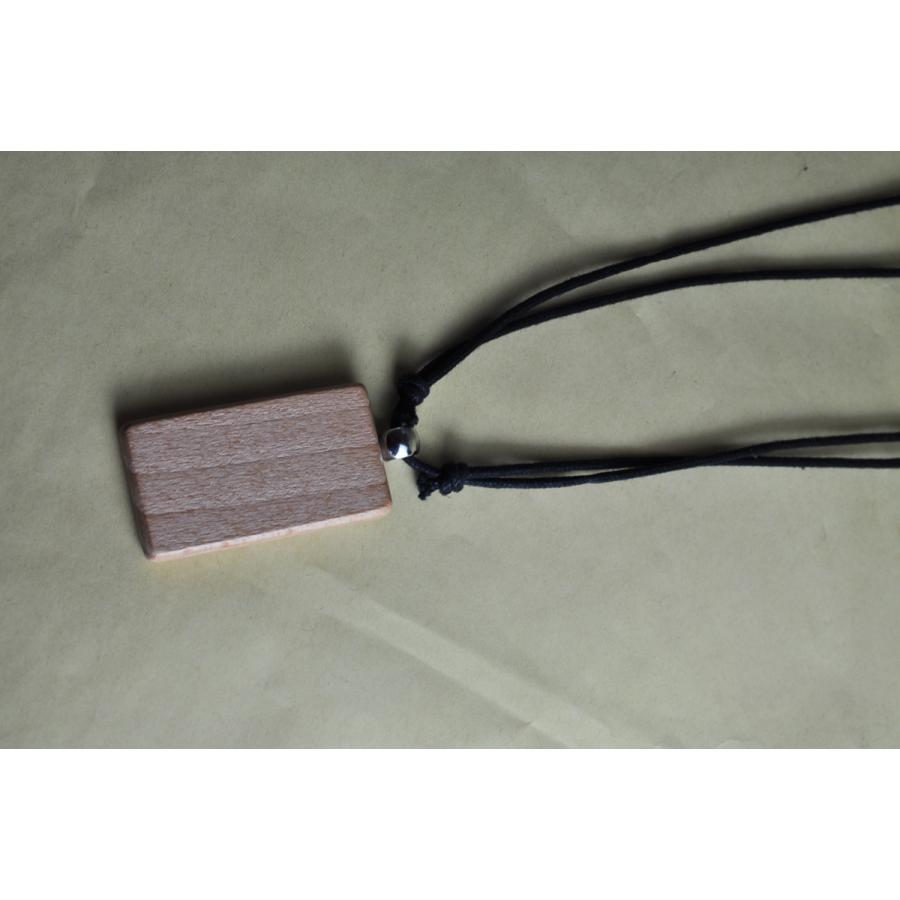 ネックレス紐　コットン製　木彫りお守りキーホルダーをネックレスに加工します(木札は別売り)　護符【送料無料】kw901｜karmabazaro1
