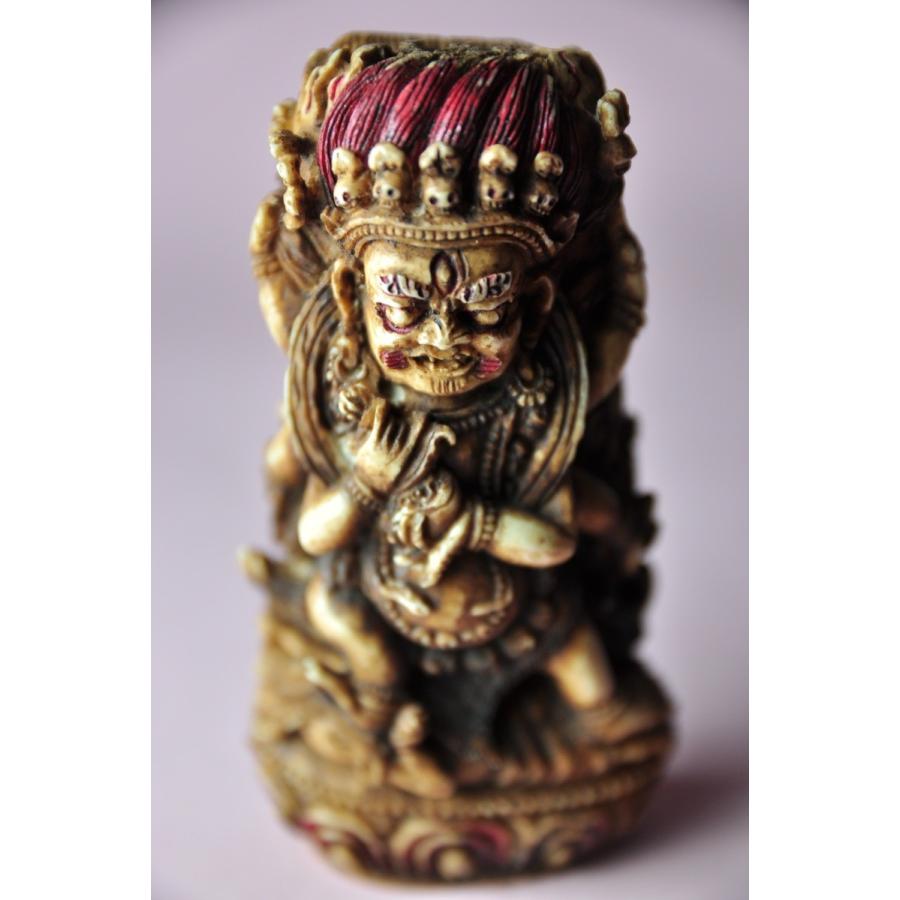 マーハカーラ 六臂 大黒天 ネパールパタン製仏像 鹿の角カービング ハンドメイド手彫り 送料無料 Fakfakkab Go Id