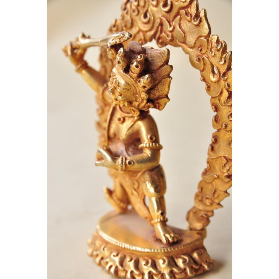 人気定番，限定セール ネパールパタン製 仏像 ヴァジュラパーニ 金剛手