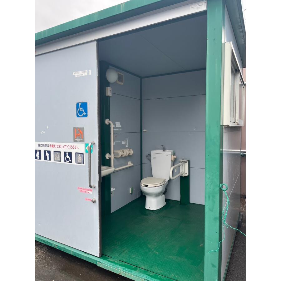 中古　仮設トイレ　水道直結　本水洗式　 仮設トイレ 新品 アウトレット 洋式本水洗 給排水工事必須 水道直結