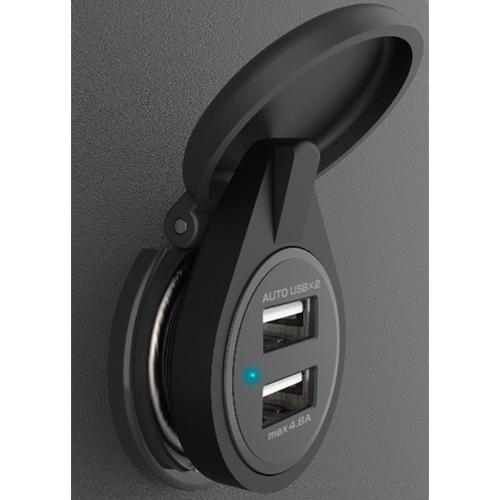 合計最大4.8A出力 リバーシブルUSB×2ポート DC充電器(DC030) |  | 02