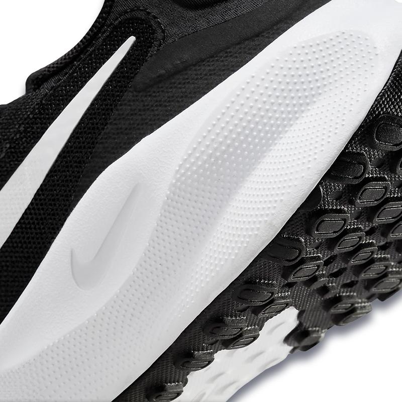 NIKE（ナイキ） メンズ ランニングシューズ レボリューション7 FB2207