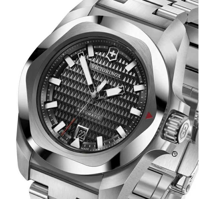 Victorinox SWISS ARMY アルピナッハ　自動巻き腕時計 VICTORINOX（ビクトリノックス） VICTORINOX SWISS ARMY I.N.O.X