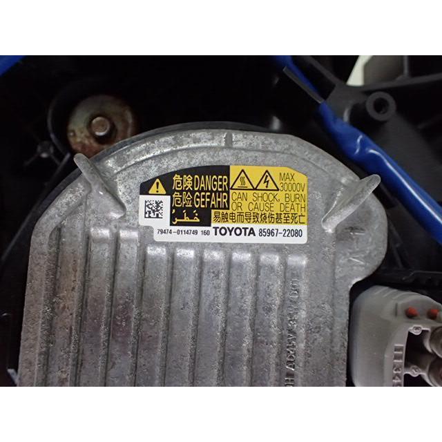 NOAH ノア DBA-ZRR70W 右ヘッドランプASSY コイト 28-223 81110-28E90 