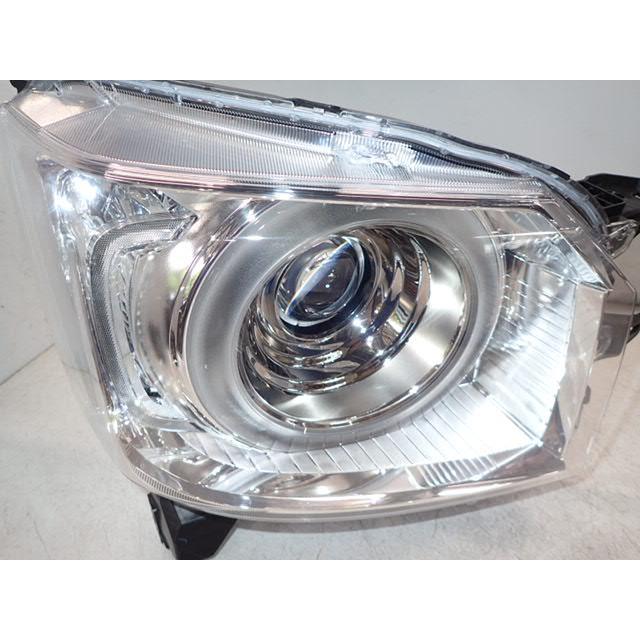 N-BOX N−BOX 6BA-JF4 右ヘッドランプASSY スタンレー W3105 33100