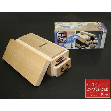母の日 父の日 鰹節削り器 王座 小柳産業 木製 かつ箱 鰹箱 母の日 父の日 鰹節削り器 王座 小柳産業 木製 かつ箱 鰹箱