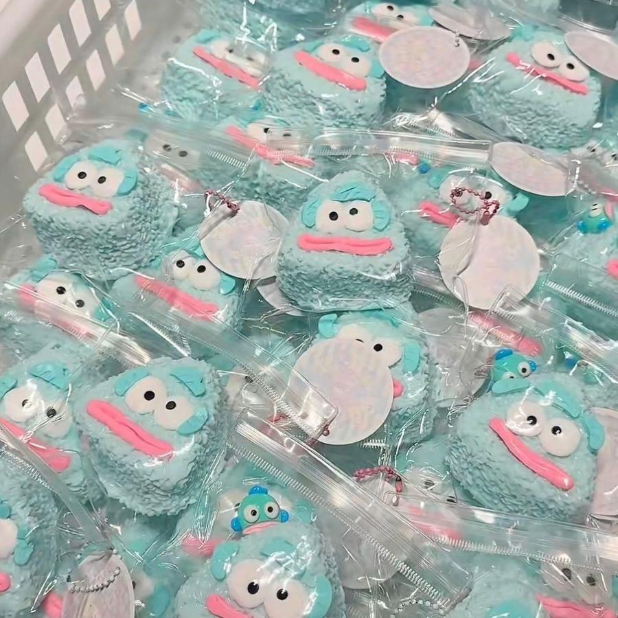 スクイーズケ おにぎり ハンギョドン 水感スクイーズ ねこ ストレス解消 スクイーズ スクイーズ ぷにぷに弾力 低反発ソフト握り心地 伸縮自在（Yahoo!・陽だまりショッピング）