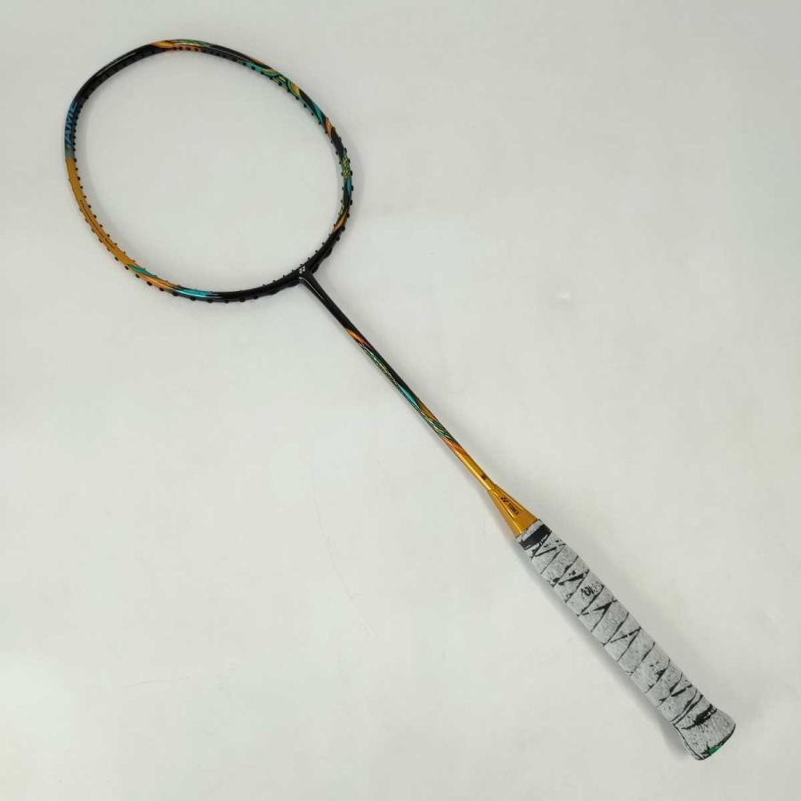 中古】ヨネックス アストロクス 88D ゲーム バドミントンラケット 