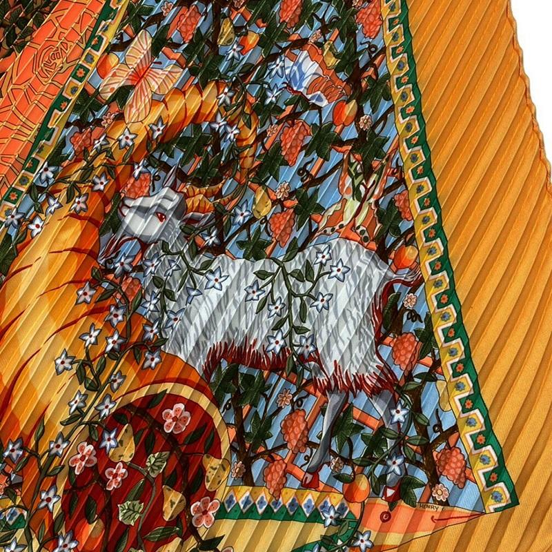 HERMES 絵画風プリントスカーフ プリーツ HERMES（エルメス） 美品 スカーフ プリーツ カレ プリーツスカーフ