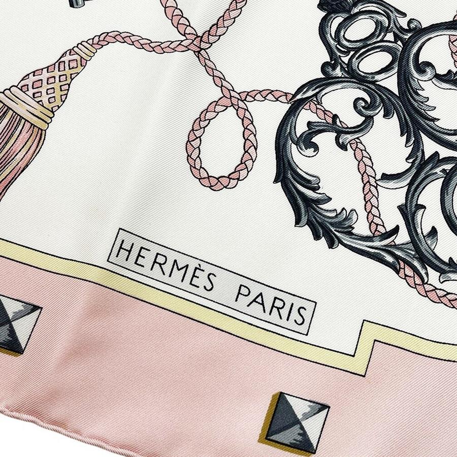 HERMES（エルメス） スカーフ カレ90 90cm シルク 100％ LES CLES 鍵