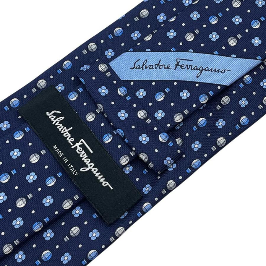 Salvatore Ferragamo ネクタイ 総柄 シルク イタリア製 紺 Salvatore Ferragamo ネクタイ シルク ネイビー イタリア製 - メルカリ