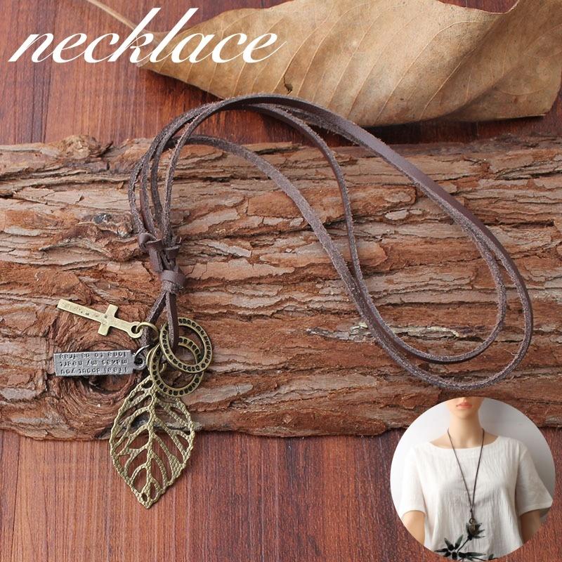 ネックレス ペンダント レディース 女性 アクセサリー 革紐風 革ひも風