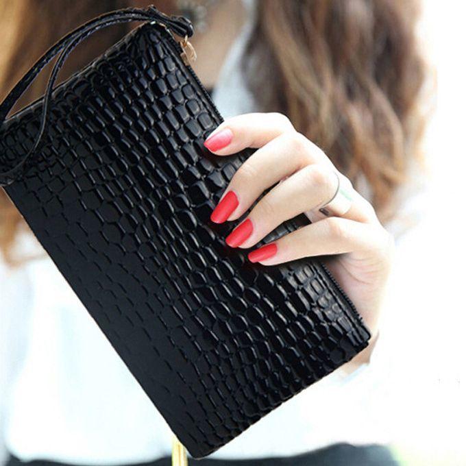 ほぼ未使用！ザ ヴォロン☆シックな黒のクラッチバッグ　CLUTCH BAG クラッチバッグ セカンドバッグ スマホポーチ レディース レザー調