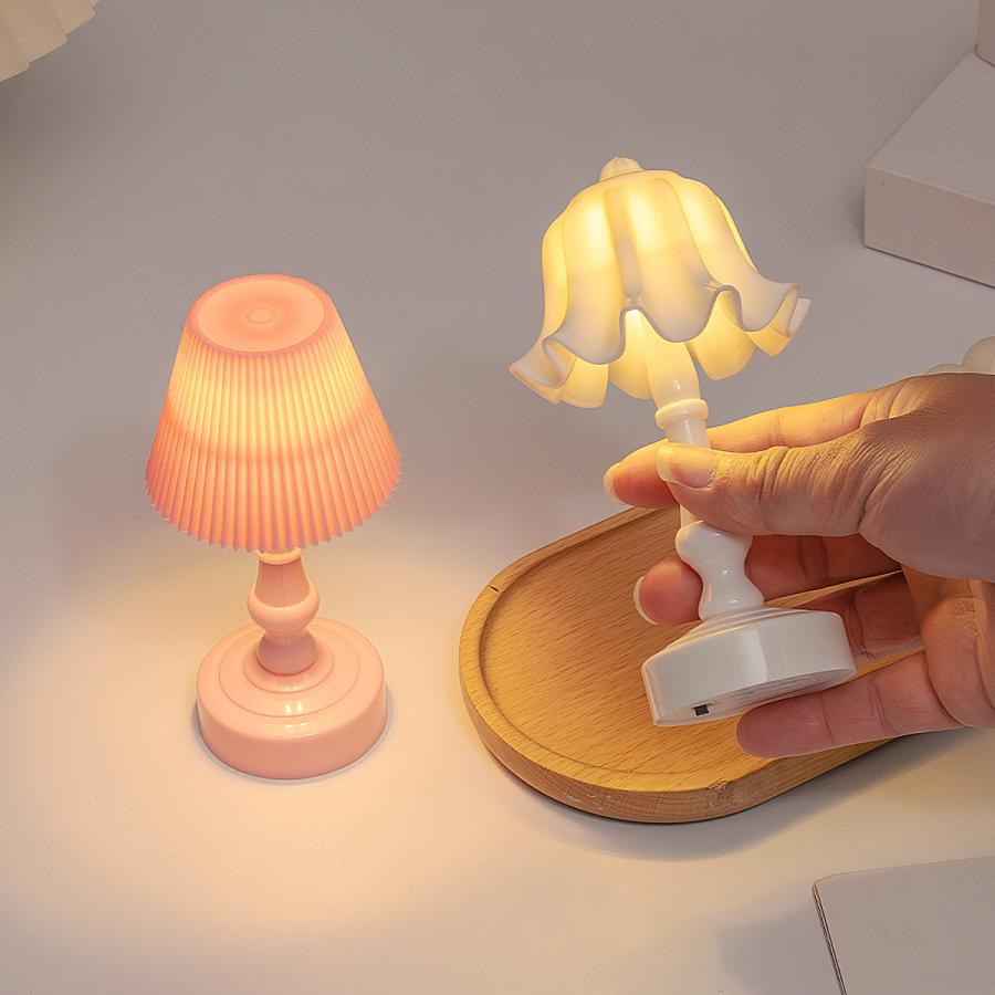 * mini lamp ❀ * 小さなかわいいテーブルランプ ruruさま】mini lamp ❀ 小さなかわいいテーブルランプ mini lamp