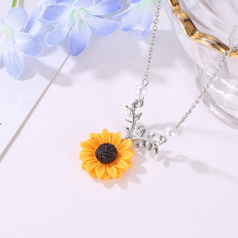 ネックレス アクセサリー フェイクパール ひまわり ヒマワリ 向日葵 レディース かわいい 女性 婦人 おしゃれ プレゼント 誕生日 お出かけ 外出 Zak 164 Kawaemon 通販 Yahoo ショッピング