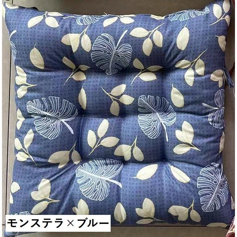 青と金の花柄 椅子用クッション 青と金の花柄 椅子用クッション ̮̈⃝