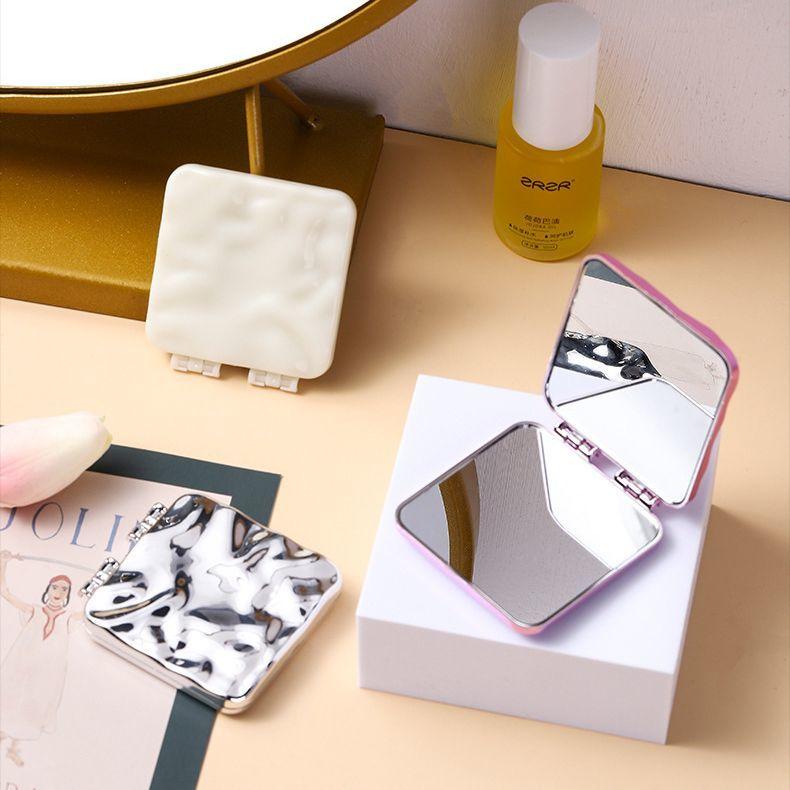 コンパクトミラー 手鏡 折りたたみ ハンドミラー 2面 両面