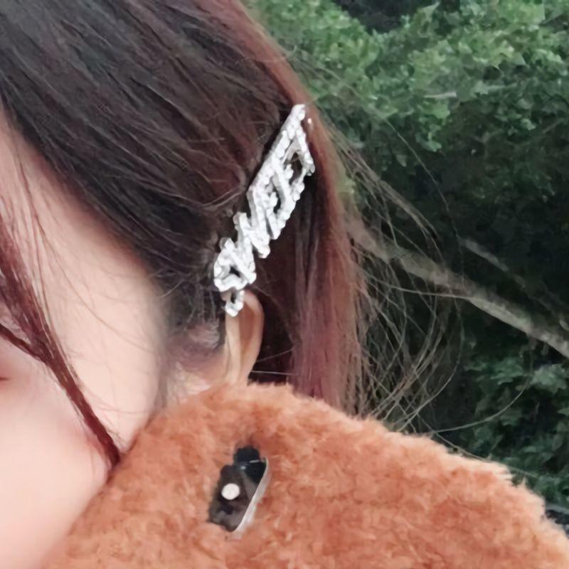 ヘアピン シルバー ラインストーン レディース アクセサリー ヘア小物 英語 雑貨 オシャレ 可愛い キュート 文字 キラキラ Zak Kawaemon 通販 Yahoo ショッピング