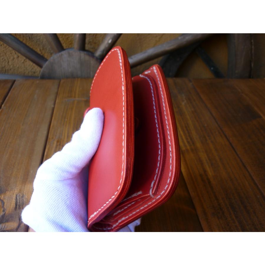 使い方のある」サドルレザー ミドルウォレット 右利き用 （レッド 