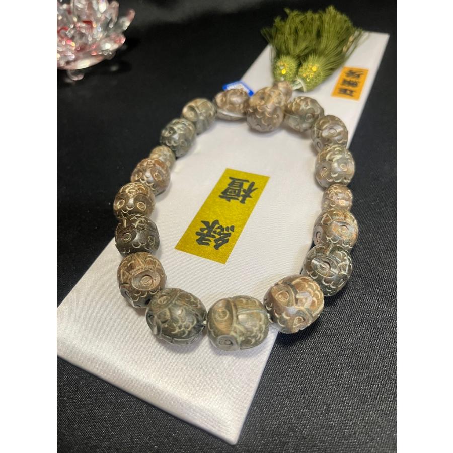川本仏壇店/念珠「緑檀/ふくろう彫/共仕立/15玉/正絹房/フクロウ 川本仏壇店/念珠「緑檀/ふくろう彫/共仕立/15玉/正絹房/フクロウ