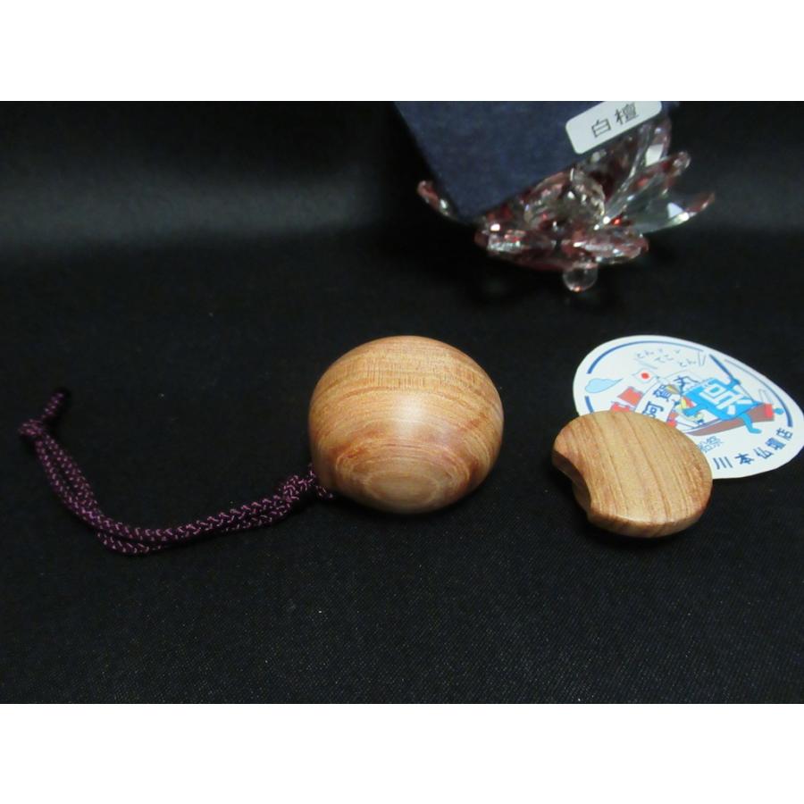 日本香堂 京仏具特注品「白檀製/塗香入/携帯用/如月塗香入」直径 日本香堂 京仏具特注品「白檀製/塗香入/携帯用/如月塗香入」直径