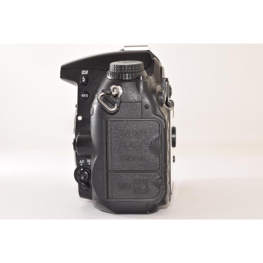 NIKON D7000 本体　ボディ Nikon デジタル一眼レフカメラ D7000