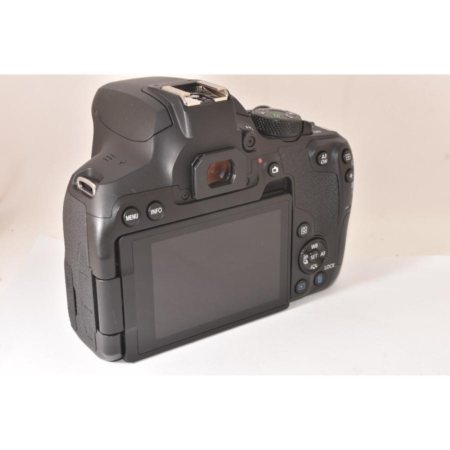 ☆美品☆ Canon キャノン EOS Kiss X10i ボディ デジタル一眼レフ 