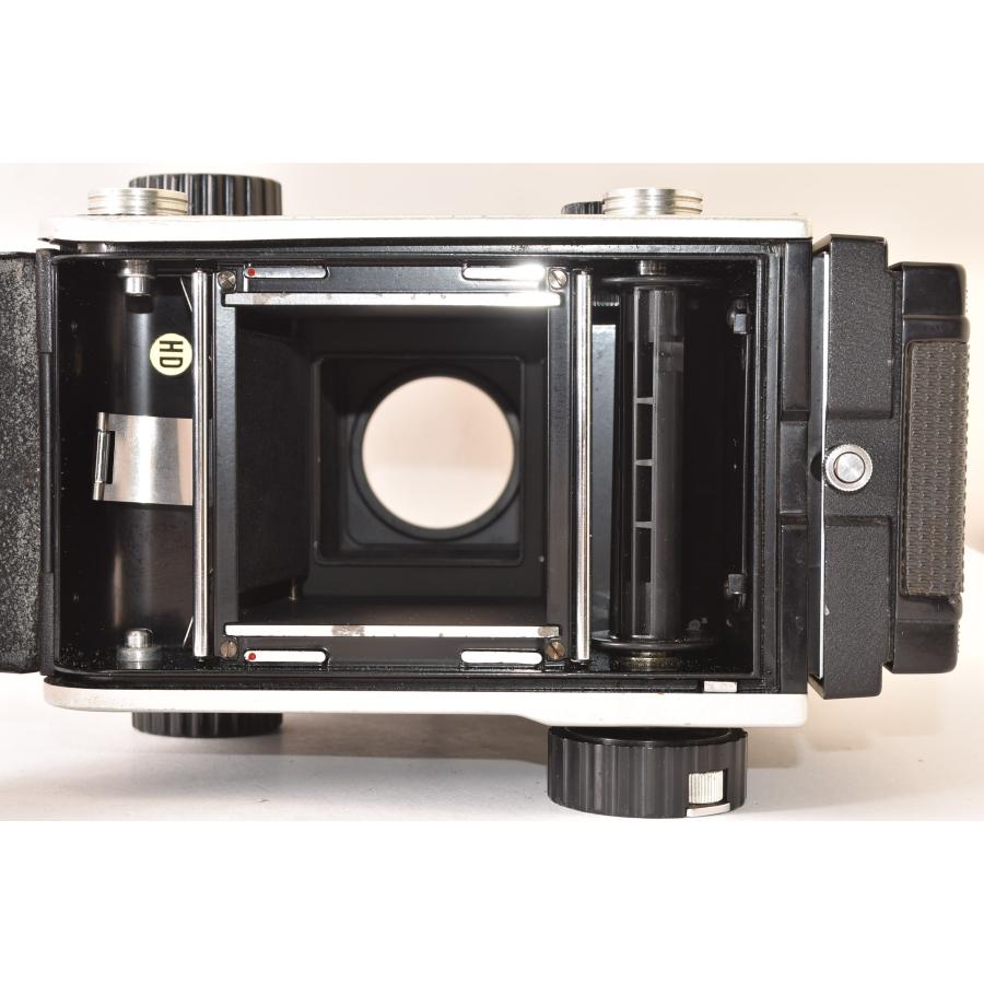 【美品】MAMIYA C220 PROFESSIONAL ボディ ☆美品☆ MAMIYA マミヤ C220 Professional ボディ 二眼カメラ 2605472