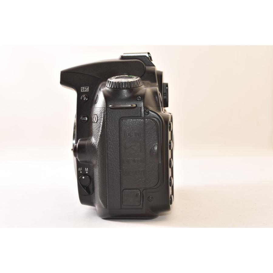 ☆美品☆ Nikon ニコン D90 ボディ デジタル一眼レフカメラ 2607023