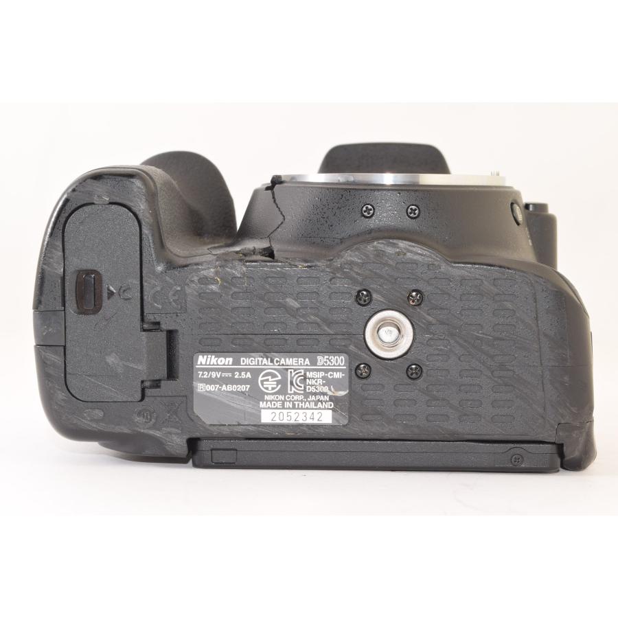 ☆ジャンク品☆ Nikon ニコン D5300 ボディ ショット数 9848回 ☆ジャンク品☆ Nikon ニコン D5300 ボディ ショット数 9848回