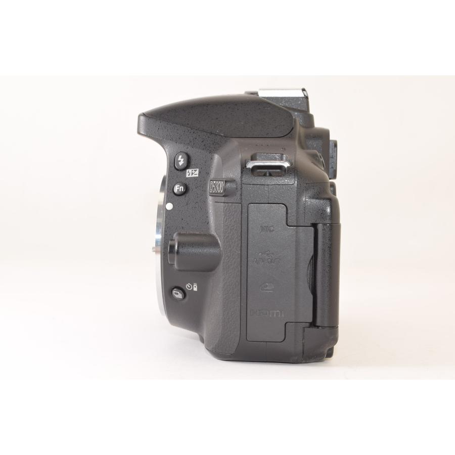 ☆ジャンク品☆ Nikon ニコン D5300 ボディ ショット数 9848回 ☆ジャンク品☆ Nikon ニコン D5300 ボディ ショット数 9848回