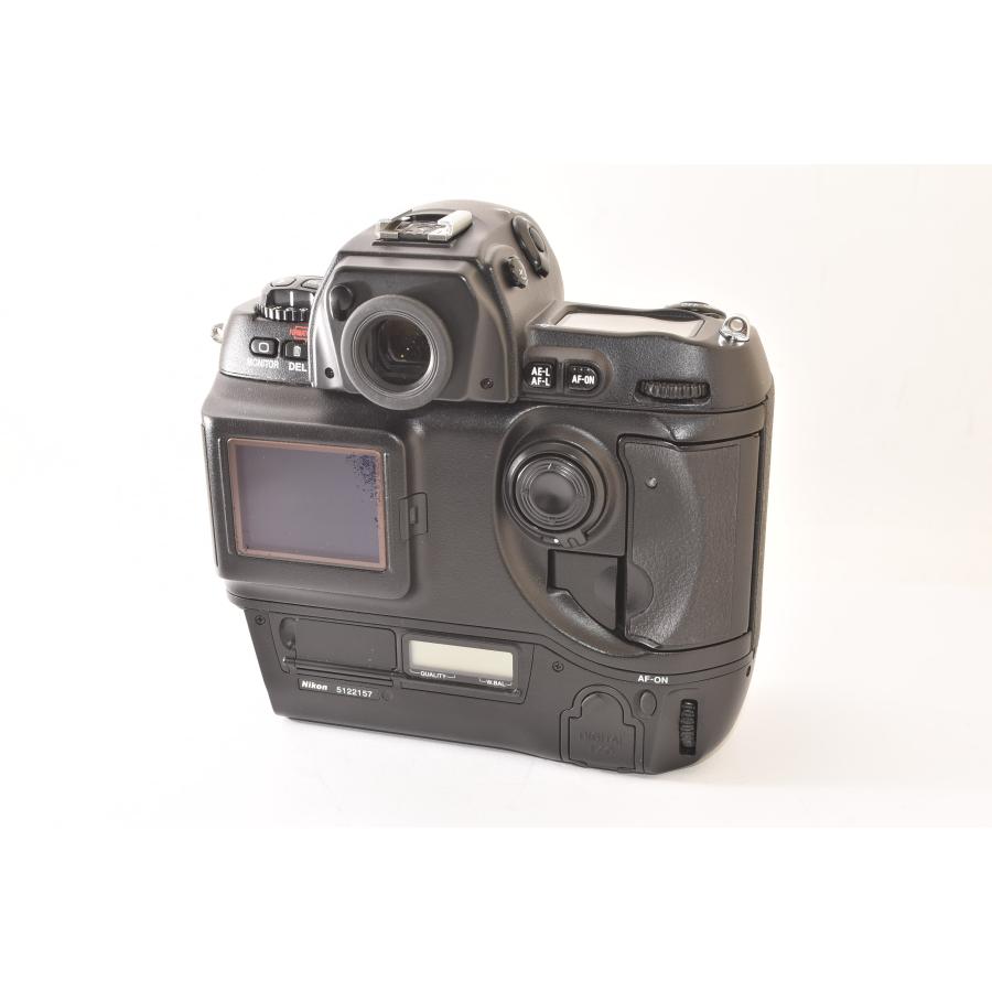 Nikon D1X デジタル一眼レフカメラ　本体のみ ジャンク ☆ジャンク品☆ Nikon ニコン D1X ボディ デジタル一眼レフカメラ