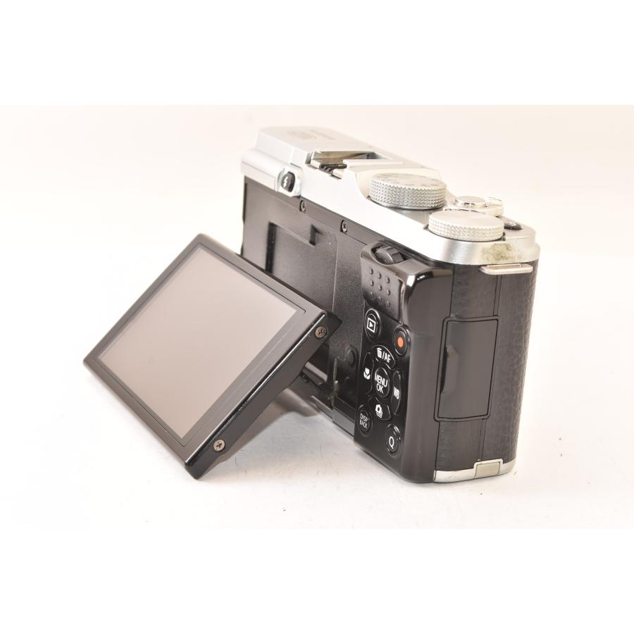 フジフィルム FUJIFILM X-A1 ボディ シルバー ミラーレス一眼カメラ