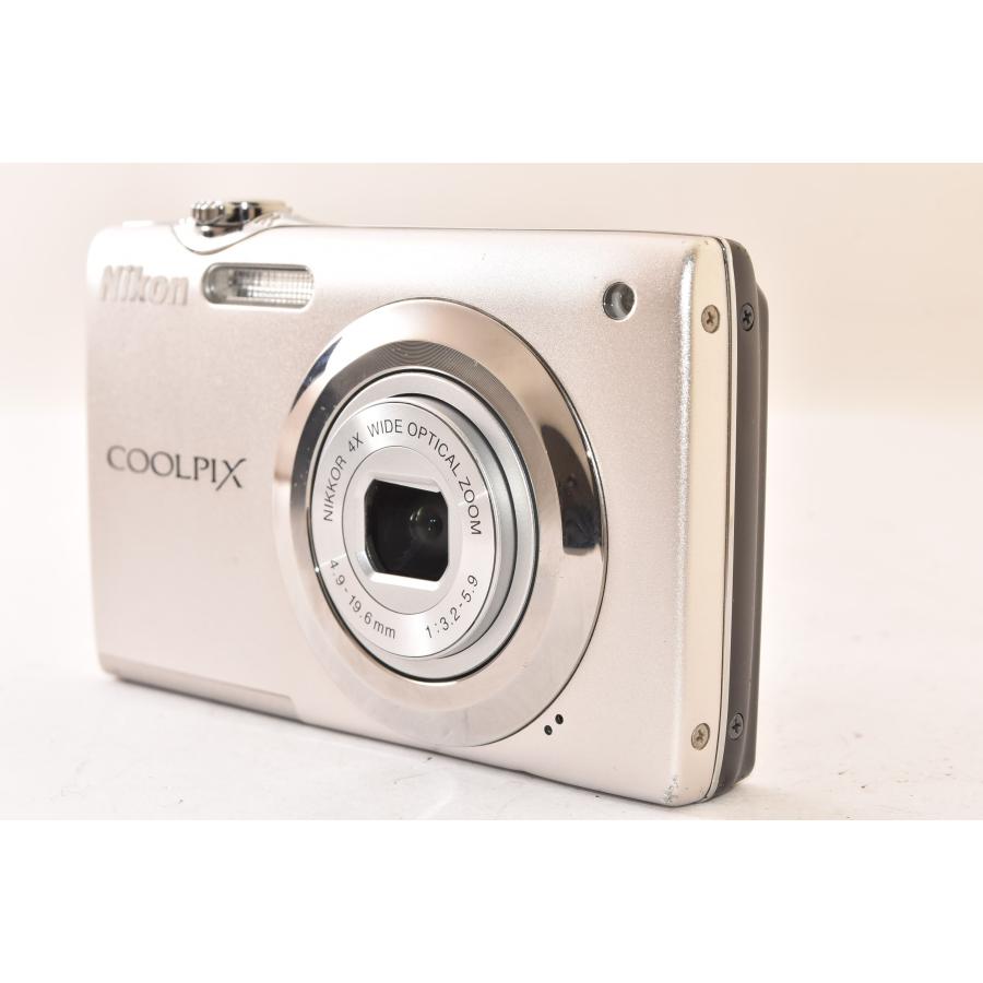 ジャンク■実用品■ Nikon COOLPIX S3000 シルバー ☆ジャンク品☆ Nikon ニコン COOLPIX S3000 ピュアシルバー
