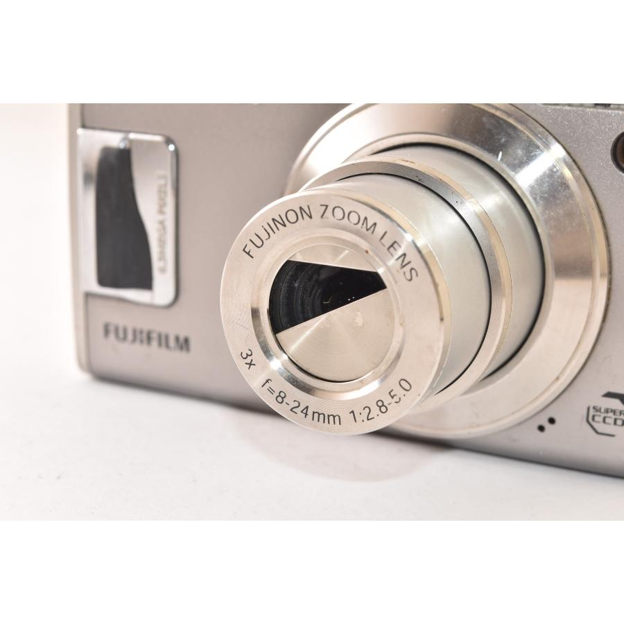 FUJIFILM 富士フィルム FinePix F31fd シルバー ジャンク ☆ジャンク品☆ FUJIFILM フジフィルム FinePix F31fd コンパクト