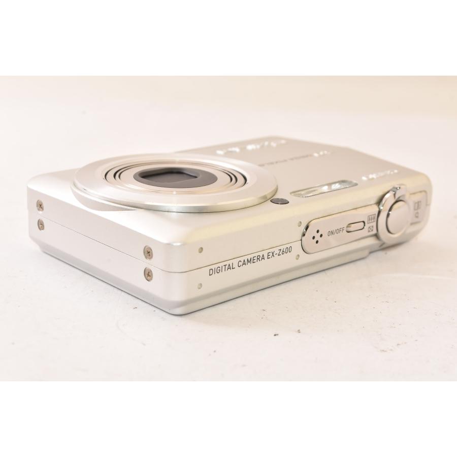 ☆ジャンク品☆ CASIO カシオ EXILIM EX-Z600 シルバー コンパクト