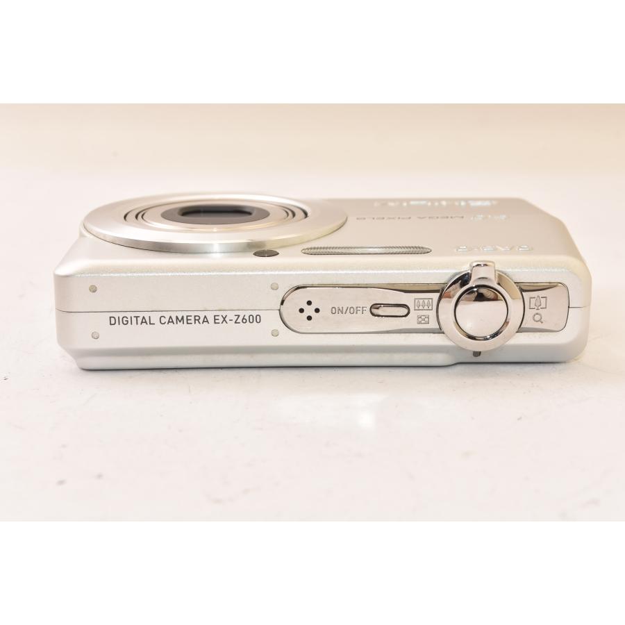 ☆ジャンク品☆ CASIO カシオ EXILIM EX-Z600 シルバー コンパクト