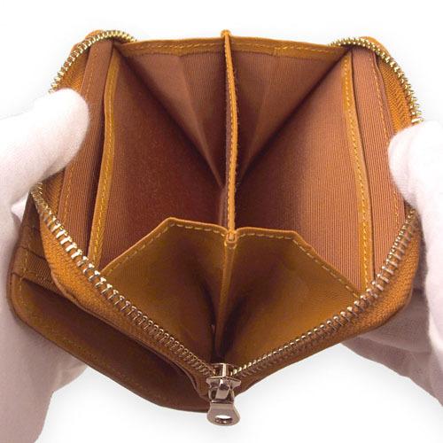 二つ折り財布 牛革 パスケース収納付き ラウンドファスナー小銭入れ付き 迷彩柄 BelGiorno ベルジョルノ M90-004 |  | 04