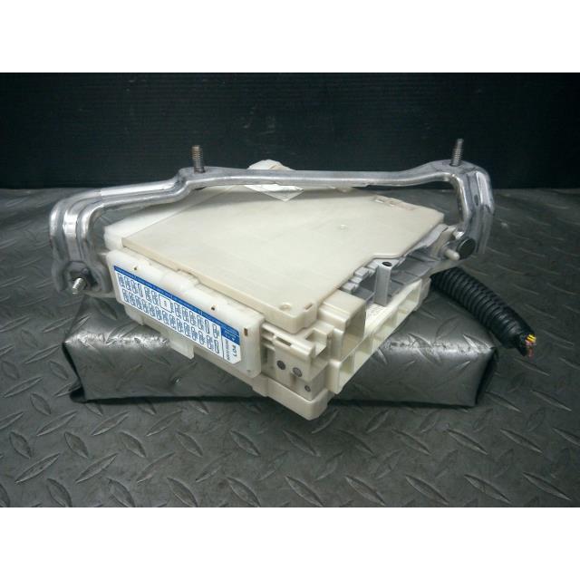 レクサス（LEXUS） LS USF40 ジャンクションブロック 82670-50120