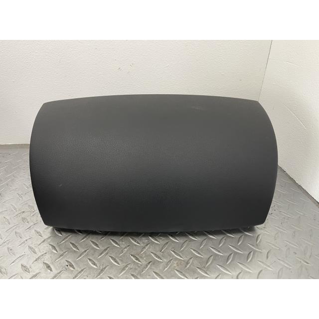 マーチ K13 グローブ ボックス 68560-1HJ1A 上側 : 580410000070210 