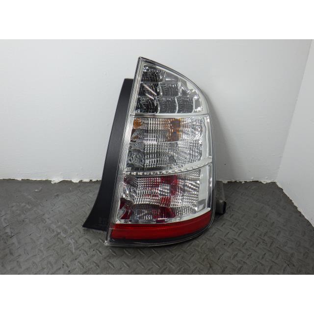 プリウス NHW20 右 テール ランプ ライト 81550-47080 : 株式