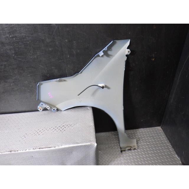 NWGN 右フロントフェンダー グレー 取り付けブラケット付き NWGN 右フロントフェンダー グレー 取り付けブラケット付き