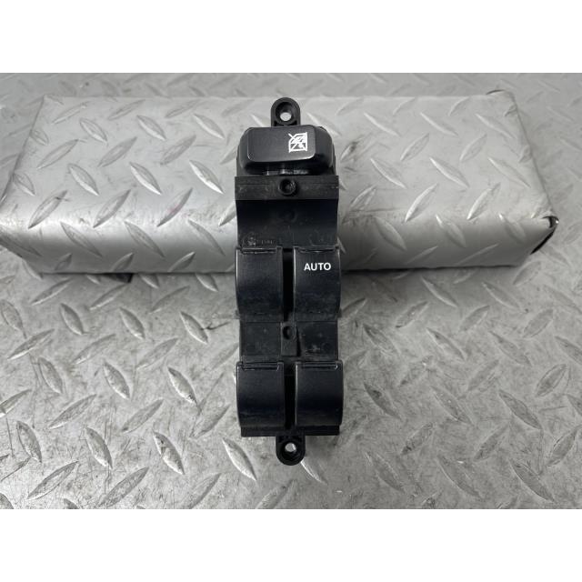 ハスラー MR41S パワーウインドウスイッチ 37990-65P00 : 株式会社川島