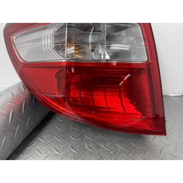 フィット GE7 左 テール ランプ ライト 33550-TF0-J51 : 株式