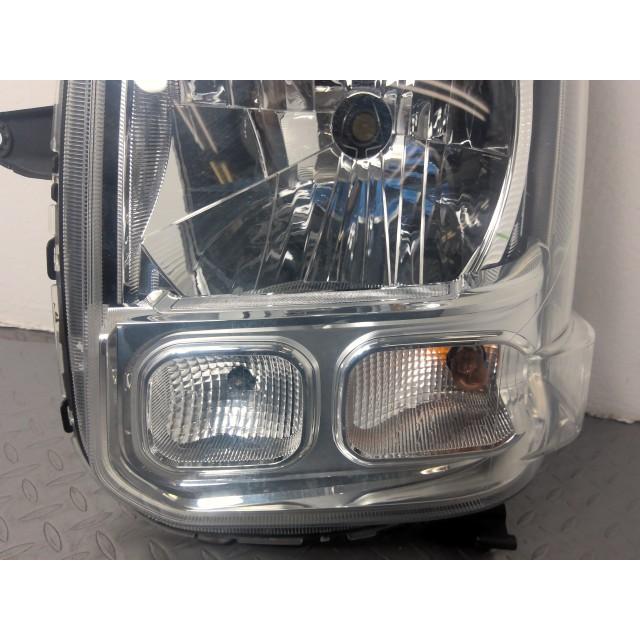 エブリィ  DA17V 左 ヘッドランプ ライト 35320-64P00の画像