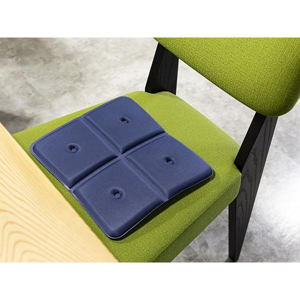 レジャークッション 低反発 ネイビー 28×25×厚さ1.6cm : 100円雑貨